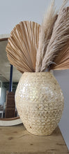 Load image into Gallery viewer, Capiz shell vase