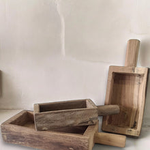 Load image into Gallery viewer, Vintage Indian Trays - 3 Piece Set