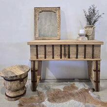 Load image into Gallery viewer, Vintage Indian Console With Storage