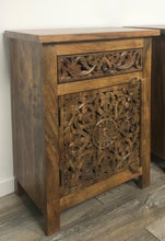 Load image into Gallery viewer, Single Heart Mandala Bedside Lamp Table